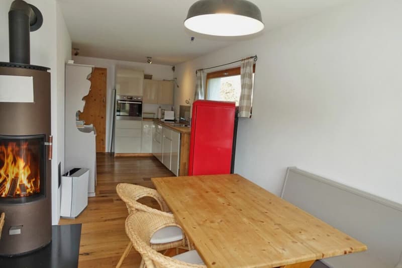 Die Essecke in der 2½-Zimmer-Wohnung im Untergeschoss