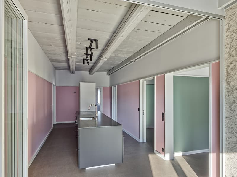Charmante 2.5-Zimmer-Wohnung an ruhiger Lage in Näfels (3)