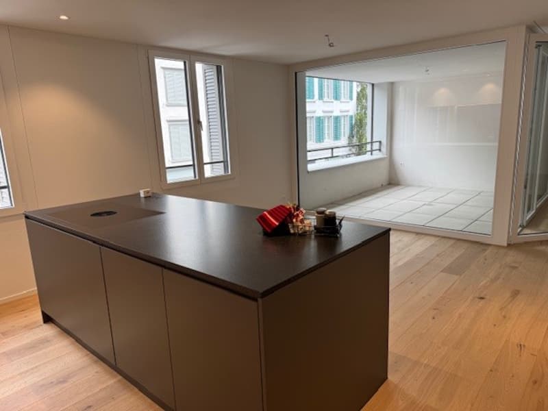 Grosszügige 3.5-Zimmer-Wohnung auf 106 qm an zentraler Lage in Glarus (10)