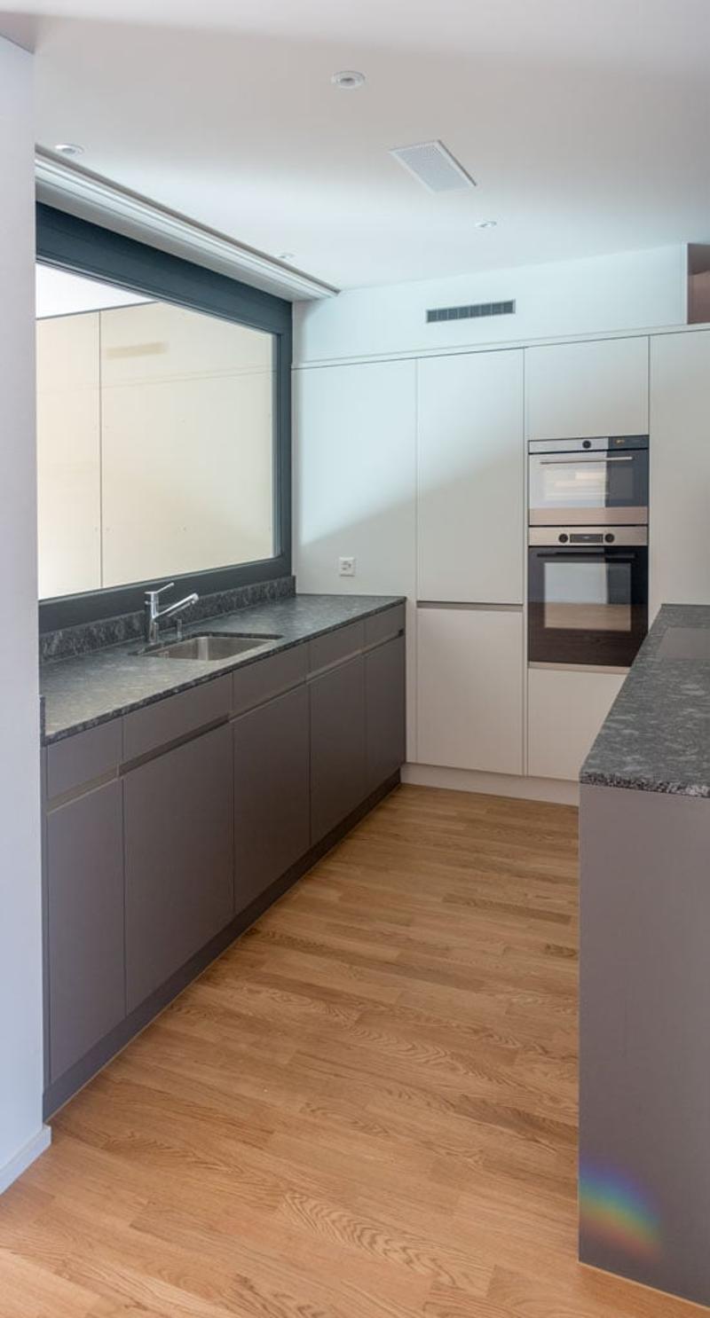 moderne Wohnung in familienfreundlicher Überbauung an guter Lage (2)
