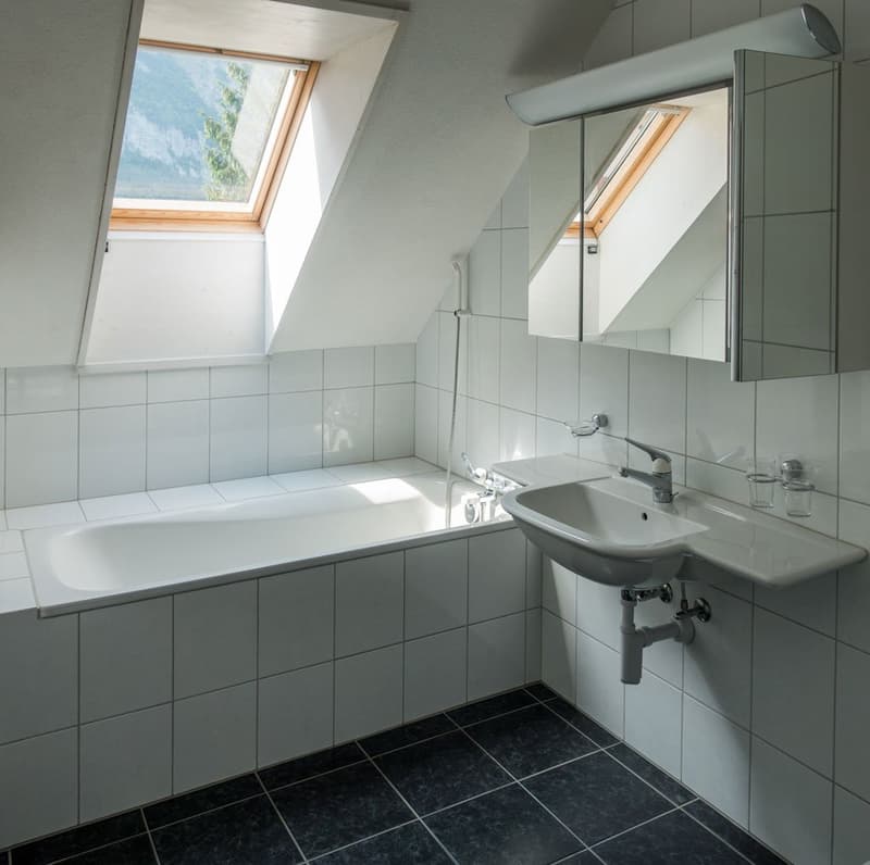 Moderne 3.5-Zimmer-Maisonettewohnung (2)
