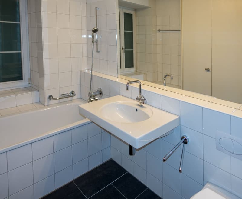 Schöne 4.5-Zimmer Maisonette Wohnung in Glarus Nord (5)