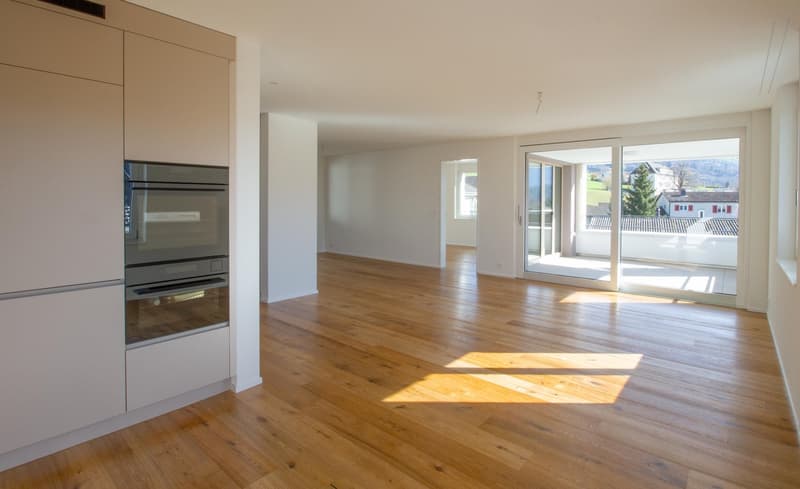 Erstvermietung einer exklusiven 5-Zimmer-Maisonettewohnung in Kaltbrunn (3)