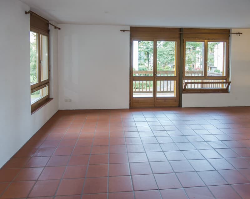 Helle 4.5-Zimmer-Wohnung mit Balkon und Garage in Schänis (8)
