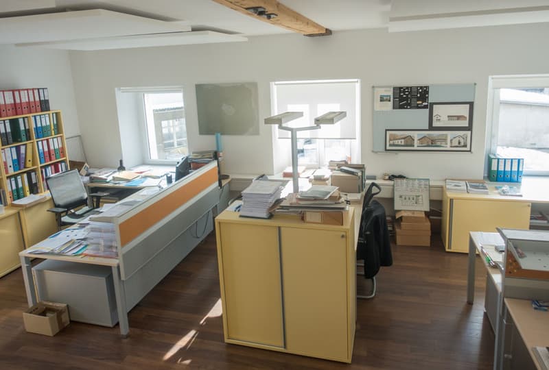 Attika Büro mit traumhafter Aussicht (13)