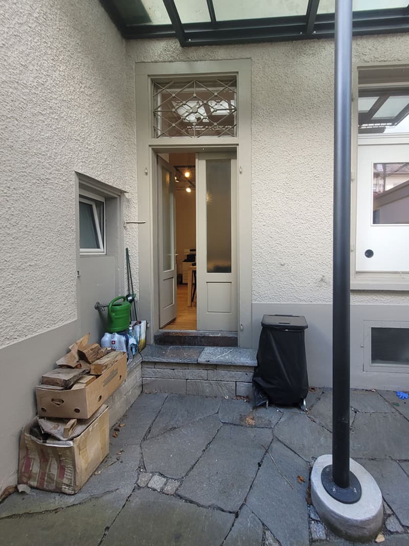 Ladenlokal an sehr attraktiver Lage inmitten von Glarus (3)