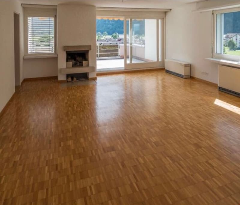 Gemütliche Wohnung mit traumhafter Aussicht ins Glarnerland (3)