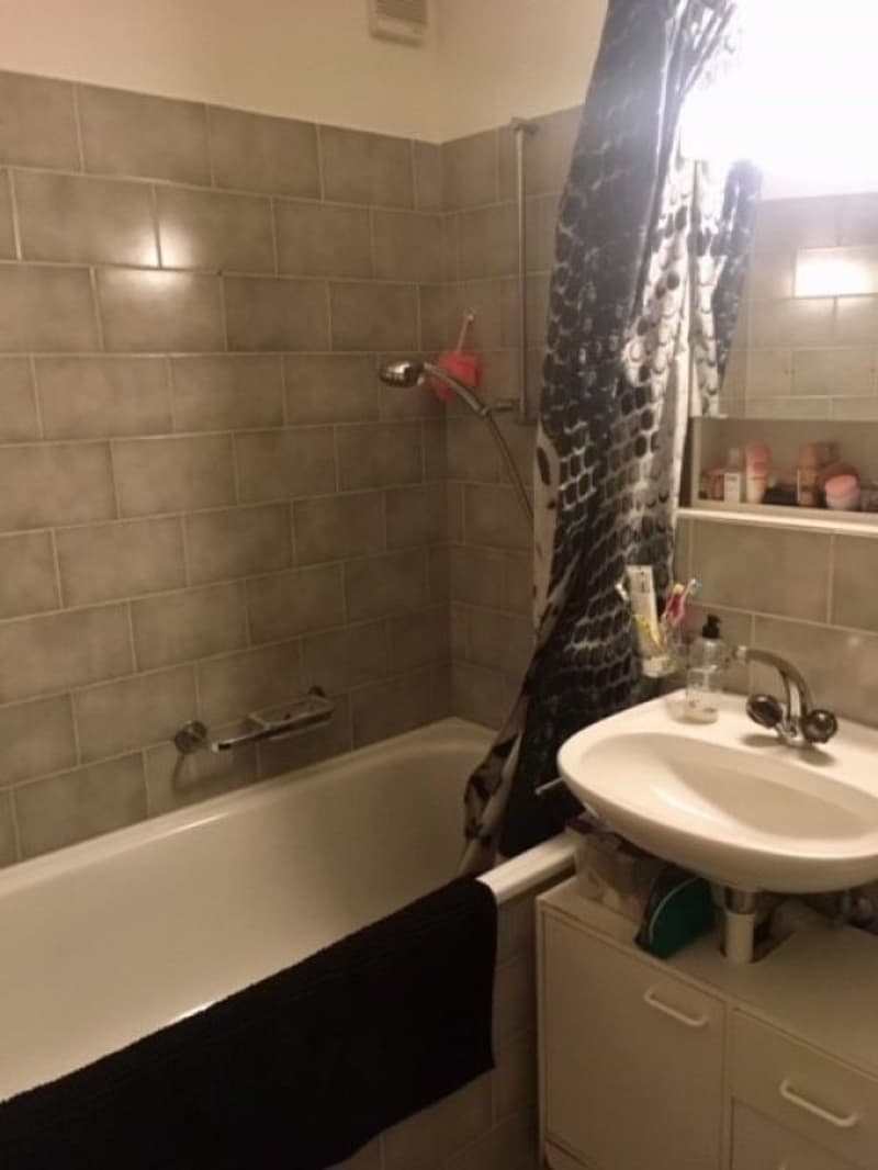 Ruhige 3 Zimmer-Wohnung im 3. OG, Nähe Schwimmbad (8)
