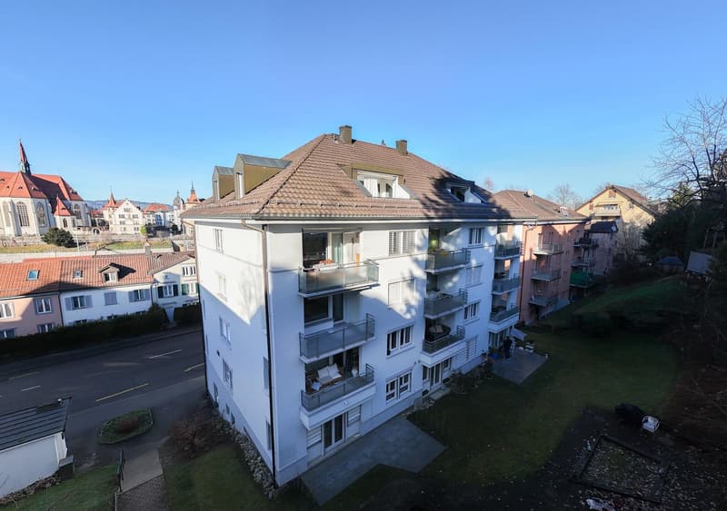 Fantastische 3 1/2-Zi. Stadtwohnung mit grossem Balkon - BANKEN geprüft (2)