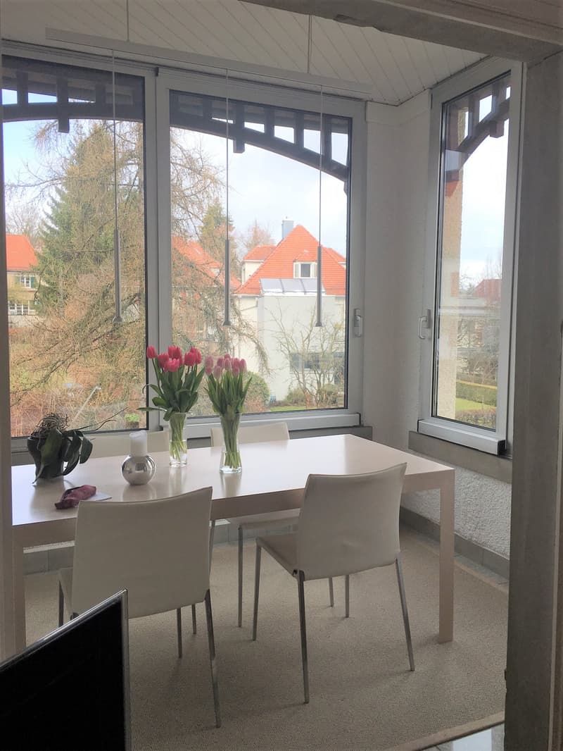 Attraktive 3 1/2 Zi. Wohnung mit verglastem Balkon (3)