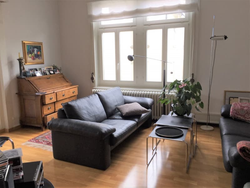 Attraktive 3 1/2 Zi. Wohnung mit verglastem Balkon (4)