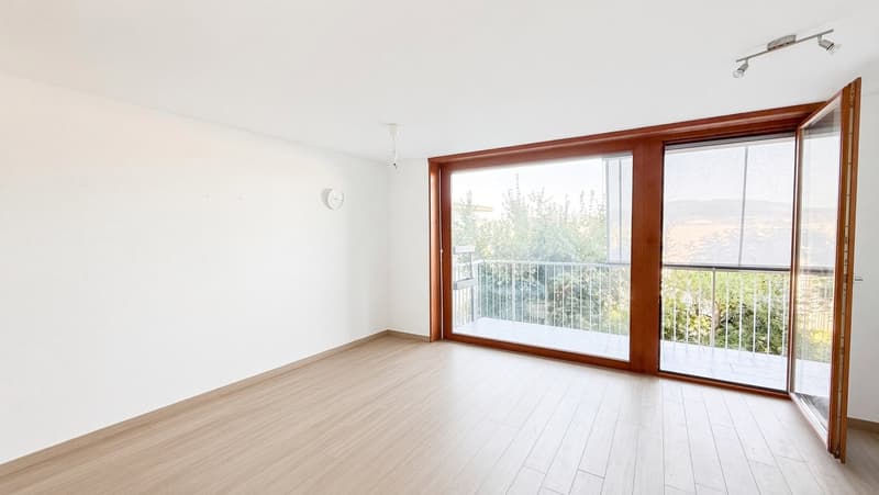 Helle 4.5-Zimmer-Wohnung mit Gartensitzplatz und Balkon (4)