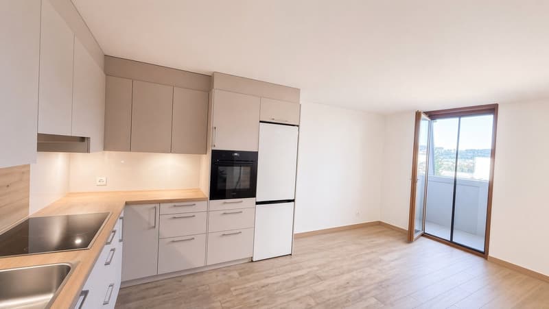Helle 4.5-Zimmer-Wohnung mit Gartensitzplatz und Balkon (2)