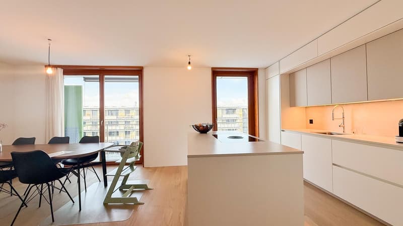 Attraktive 4 1/2 Zi. Stadtwhg.mit 2 Balkonen & Weitsicht (3)