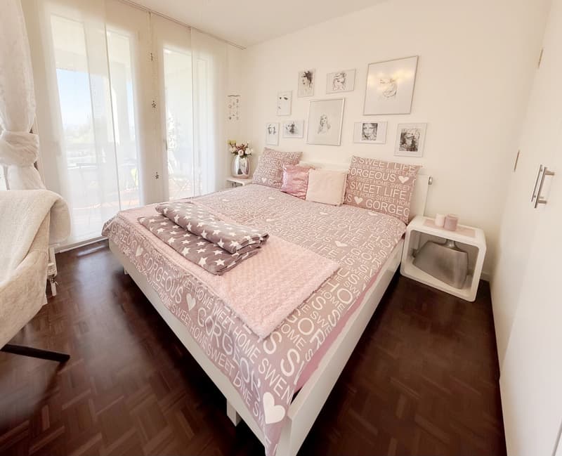 Charmante 2.5-Zimmer-Dachwohnung mit Panoramablick in St. Gallen (7)