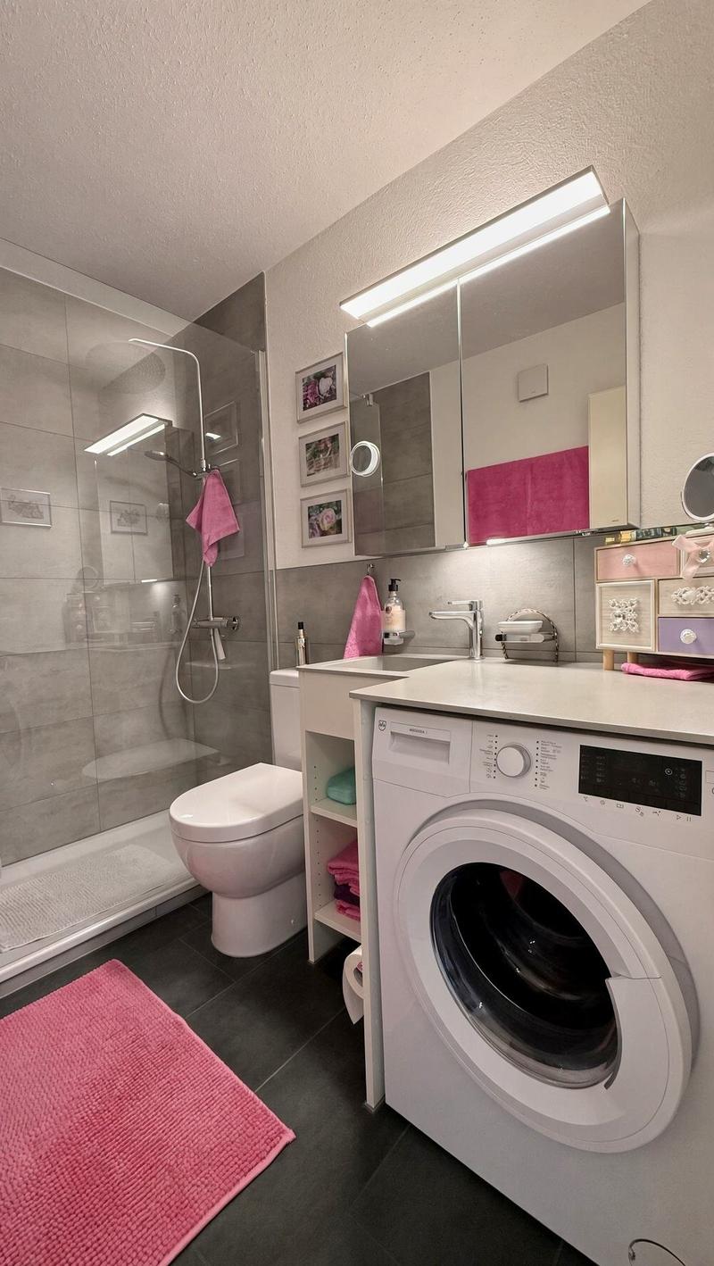 Charmante 2.5-Zimmer-Dachwohnung mit Panoramablick in St. Gallen (6)