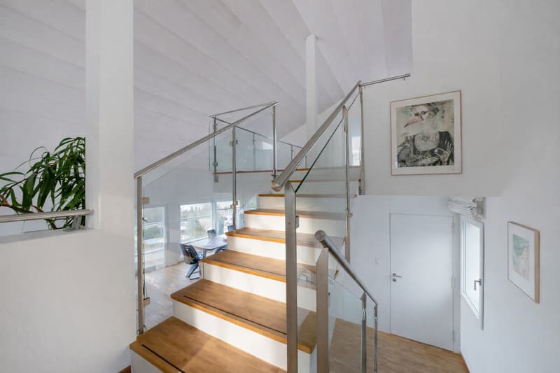 7.5-Zimmer-Einfamilienhaus mit fantastischer Seesicht in Feusisberg (7)