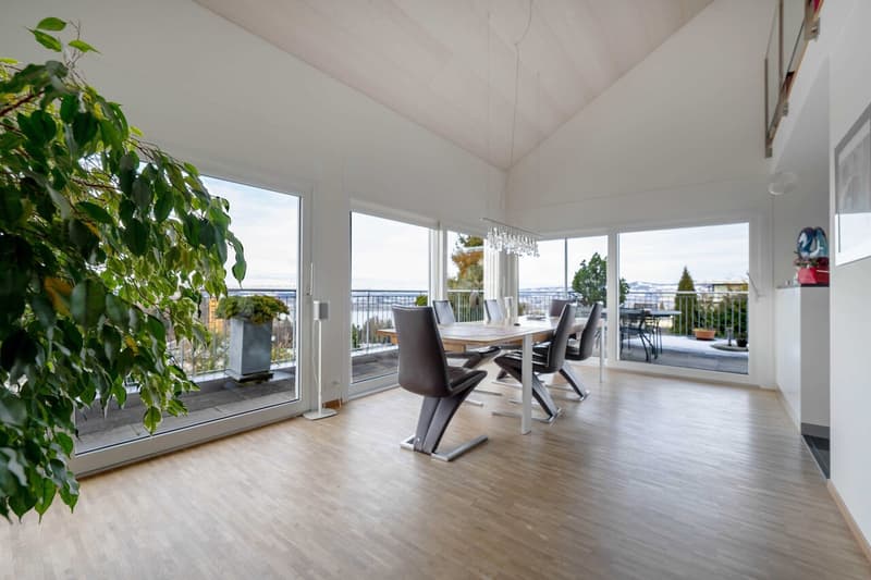 7.5-Zimmer-Einfamilienhaus mit fantastischer Seesicht in Feusisberg (4)