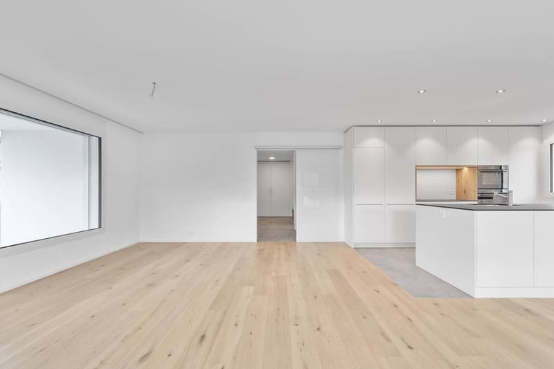 Tolle Wohnung an guter Lage im schönen Tuggen SZ (2)