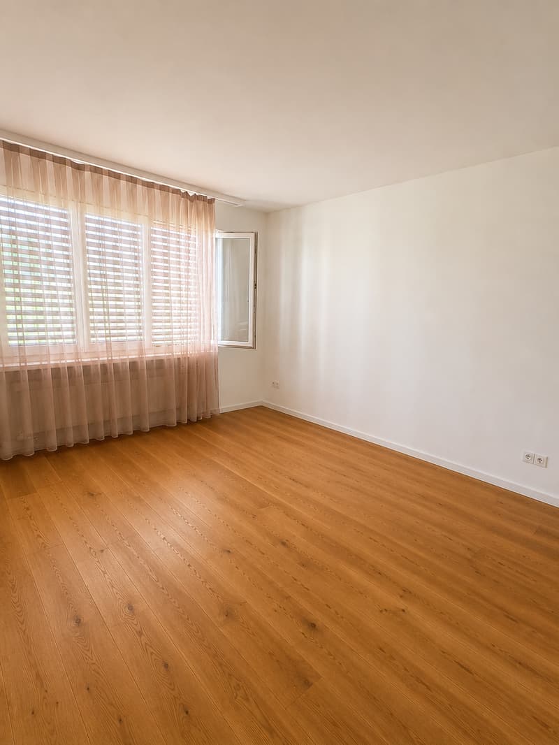 Attraktive 4.5-Zimmerwohnung im Grünen zu vermieten (11)