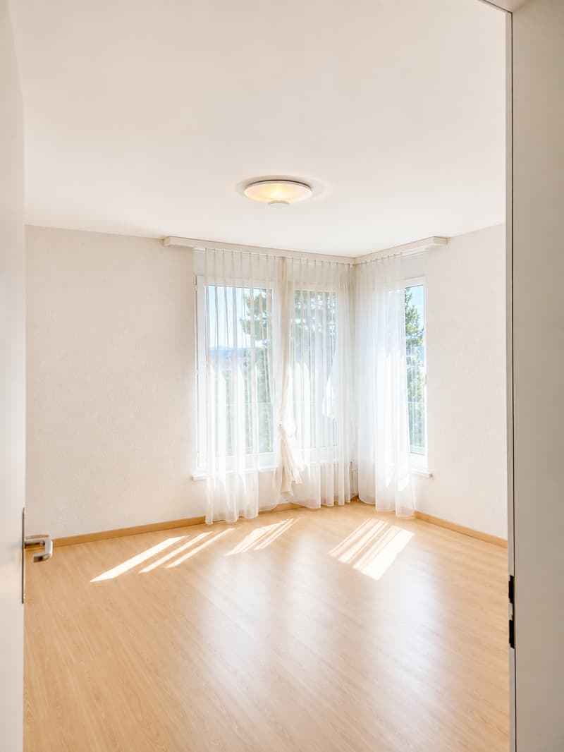 Grosszügige 3.5-Zimmerwohnung an zentraler Lage in Uzwil (8)