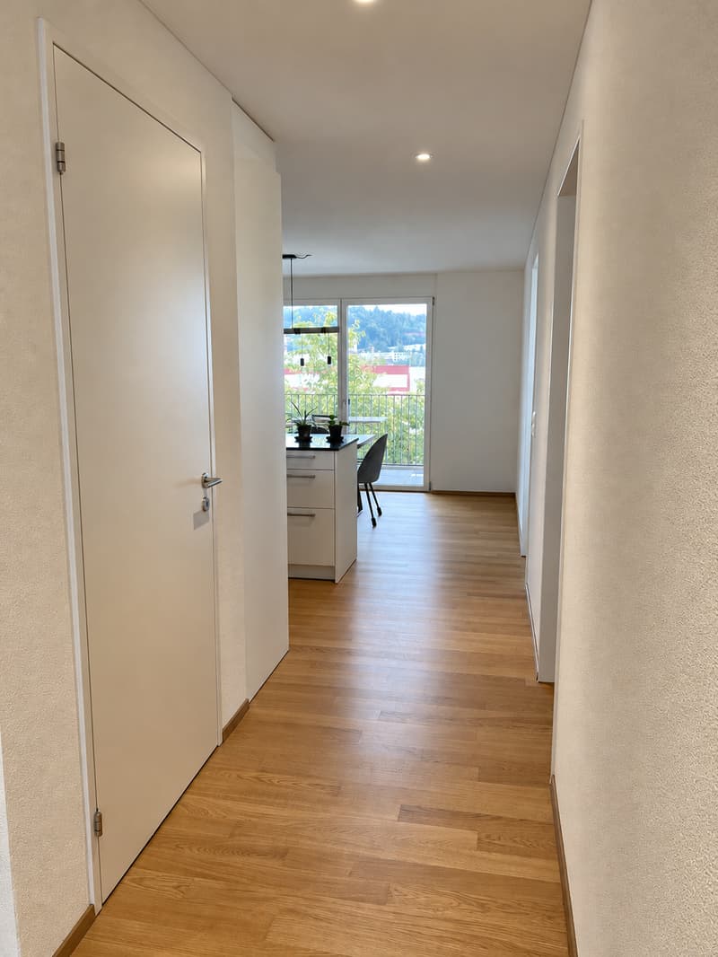 Grosszügige 3.5 Zimmer Wohnung in St. Gallen mit sonnigen Balkonen (4)