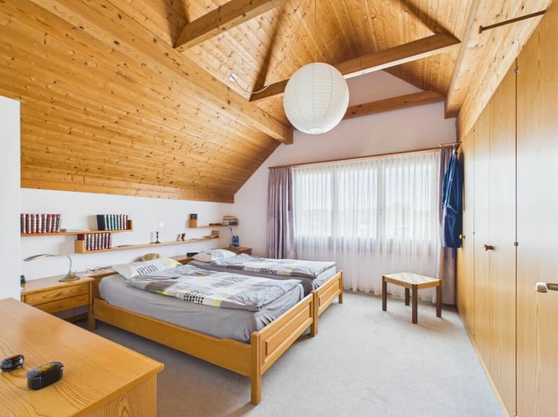 Freistehendes 5.5-Zimmer-Einfamilienhaus mit sonnigem Garten (8)