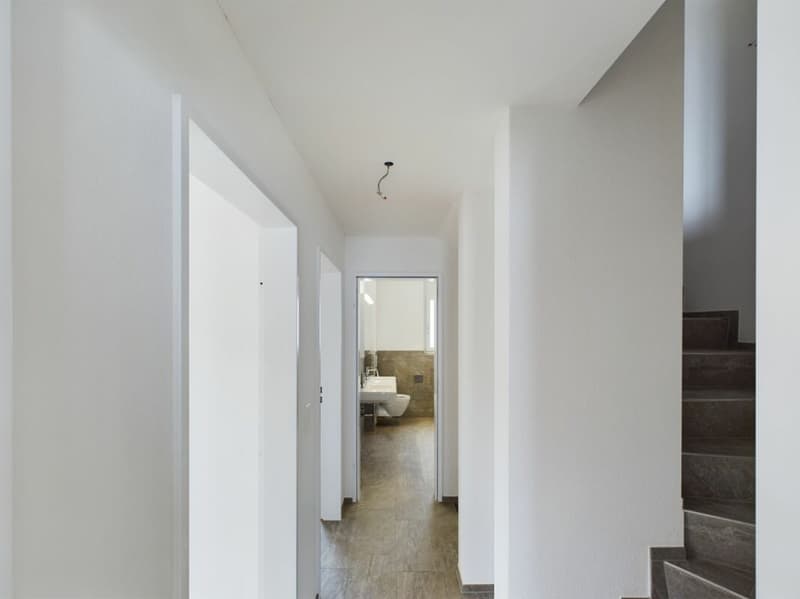 Familienfreundliches Reihen-Einfamilienhaus 6.5-Zimmer (7)