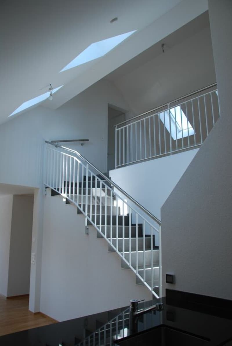 Helle moderne 4.5-Maisonette Dachwohnung (2)