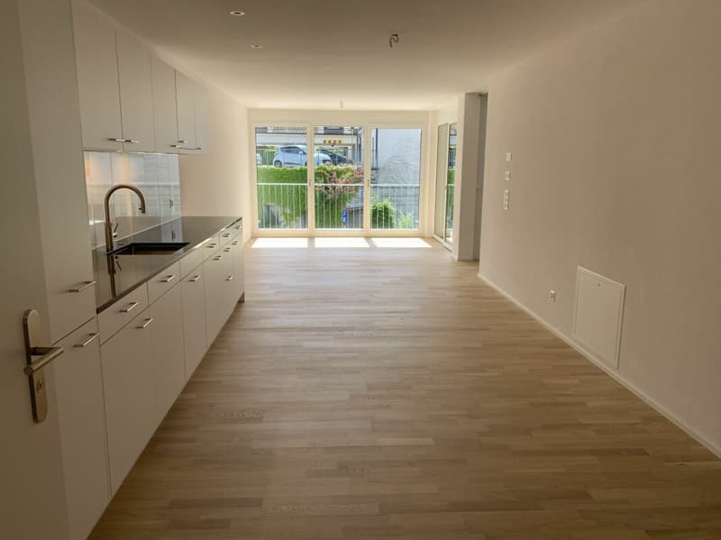 Moderne 2.5-Zimmerwohnung an zentraler Lage in Steckborn (6)