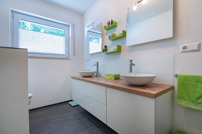Jeune & Intelligent - Maison de 2 Familles avec Appartement pour Parents à Weizen (11)