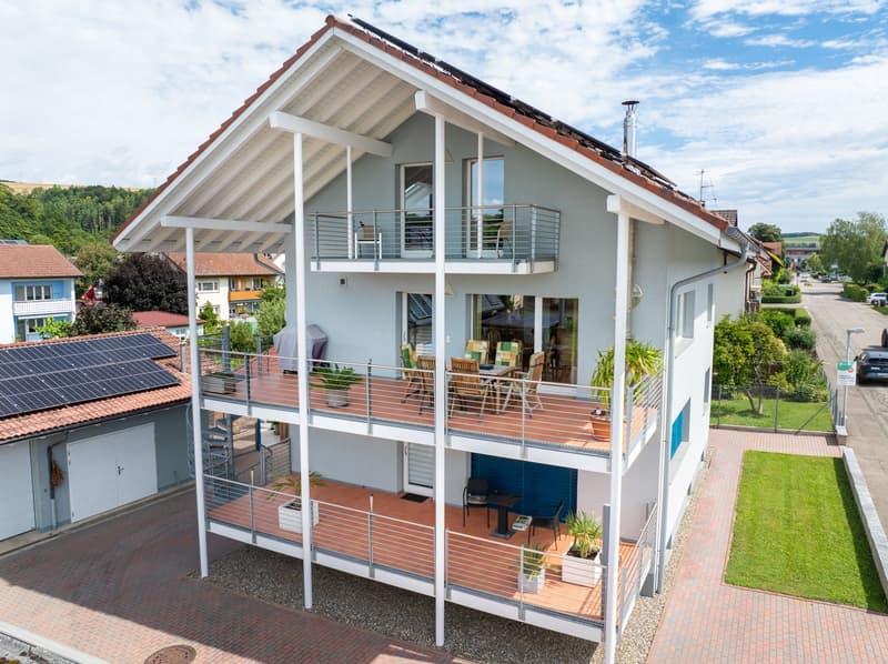 Exklusives Zweifamilienhaus mit Wellness-Außenbereich in Wutöschingen (37)
