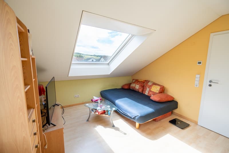 Exklusives Zweifamilienhaus mit Wellness-Außenbereich in Wutöschingen (20)