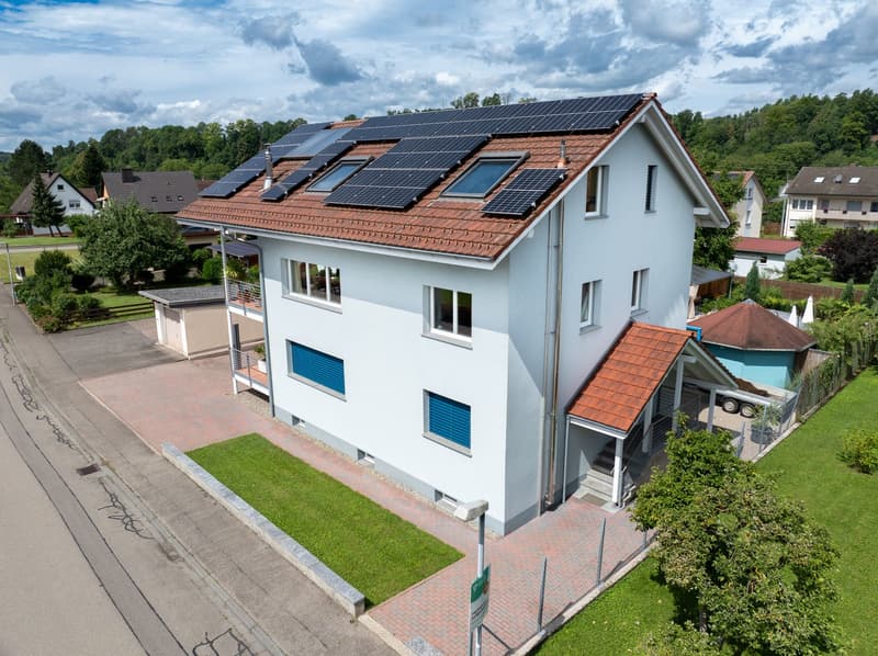 Exklusives Zweifamilienhaus mit Wellness-Außenbereich in Wutöschingen (38)