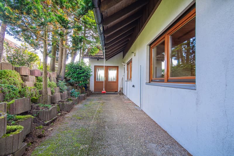 Due appartamenti di proprietà ben curati con grande giardino a Rickenbach - Egg (32)