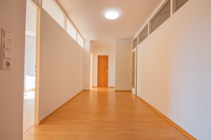 Zentrum Waldshut: Barrierefreie 2-Zimmer Wohnung mit Aufzug und Rheinblick in Waldshut (12)