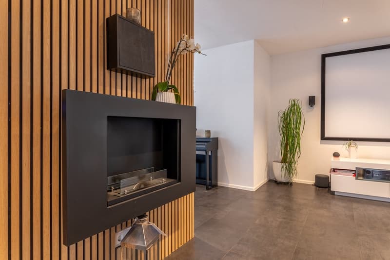 Wohnen mit Stil – Großzügiges Haus auf weitläufigem Grundstück in Tiengen (7)