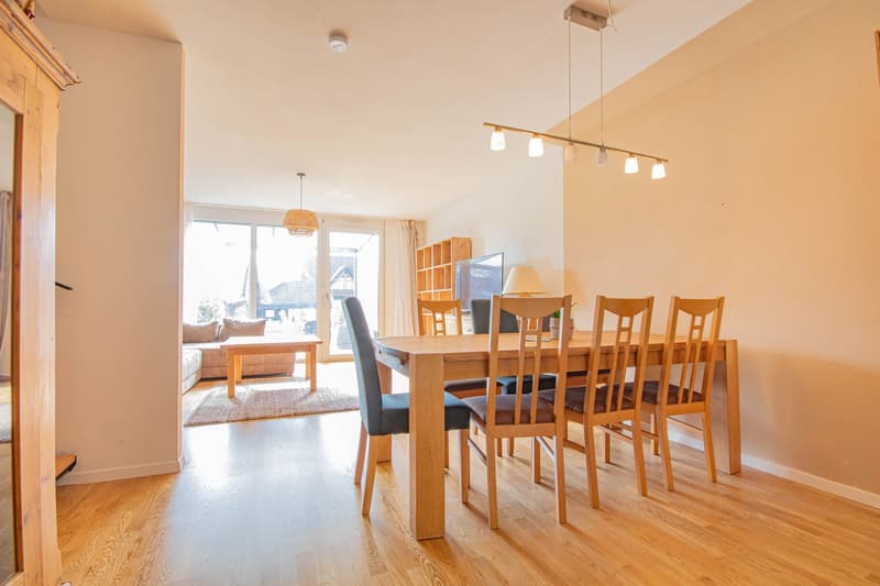 Ihr neues Zuhause – neuwertiges Reihenhaus mit Terrasse in Horheim (2)