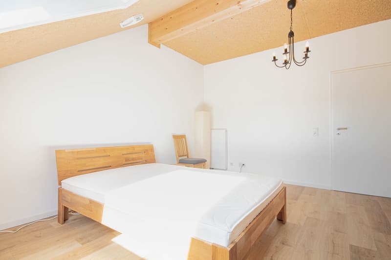 Ihr neues Zuhause – neuwertiges Reihenhaus mit Terrasse in Horheim (13)