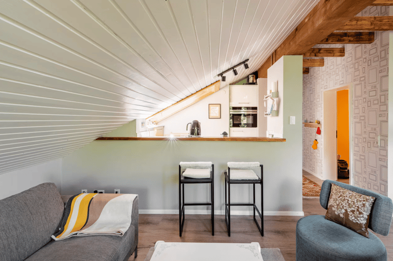 Naturnah wohnen oder Urlaub genießen – gemütliche 3-Zimmer Dachgeschosswohnung in Wehrhalden (4)
