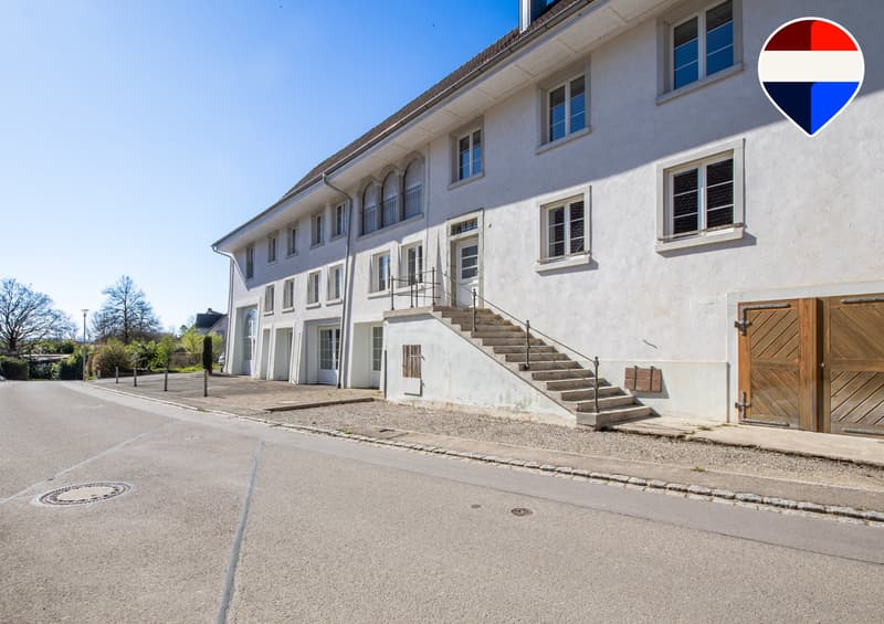 Vielseitiges Wohn- und Gewerbehaus zur Miete in Lottstetten-Balm (1)