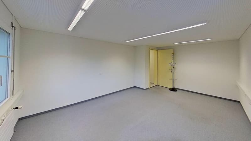 Top Location Appenzell: Office directly at the train station (8)