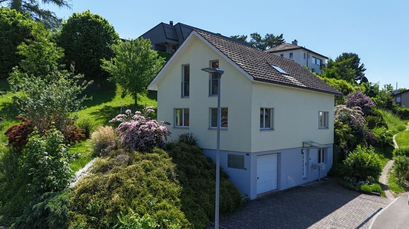 Gepflegtes Einfamilienhaus mit Einliegerwohnung an sonniger Aussichtslage in Herisau (16)