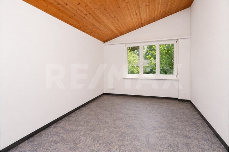 Attraktives Einfamilienhaus mit Einliegerwohnung sowie 746m² Grundstück (8)