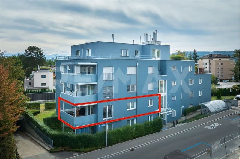Neuwertige 3.5 Zimmerwohnung mit grossem Balkon (1)
