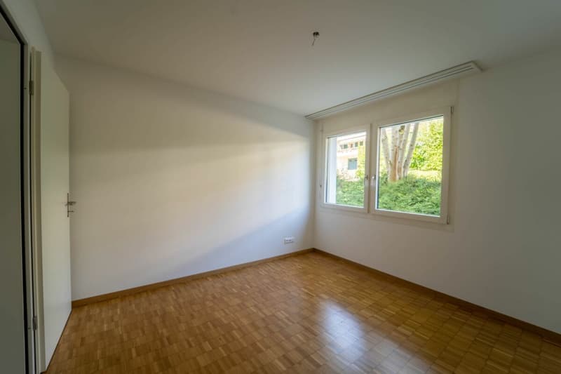 Grosszügige 3.5-Zimmer-Gartenwohnung mit modernem Wohnkomfort (8)
