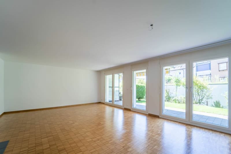 Grosszügige 3.5-Zimmer-Gartenwohnung mit modernem Wohnkomfort (6)