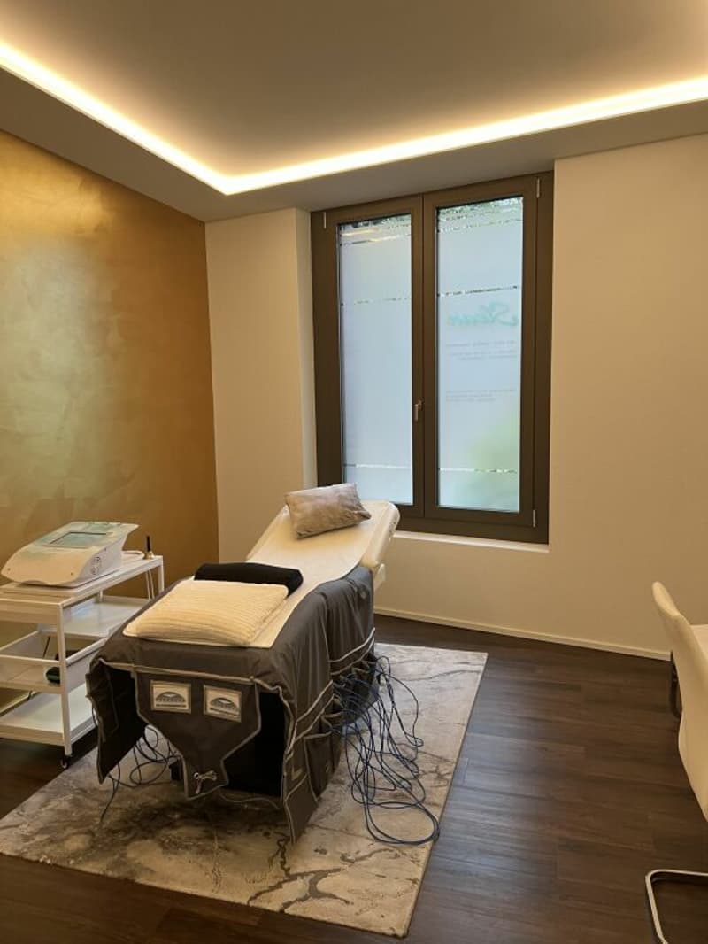 Attraktive Geschäftsfläche in Jona, ideal für Beauty, Massage, Therapie oder Praxis (6)