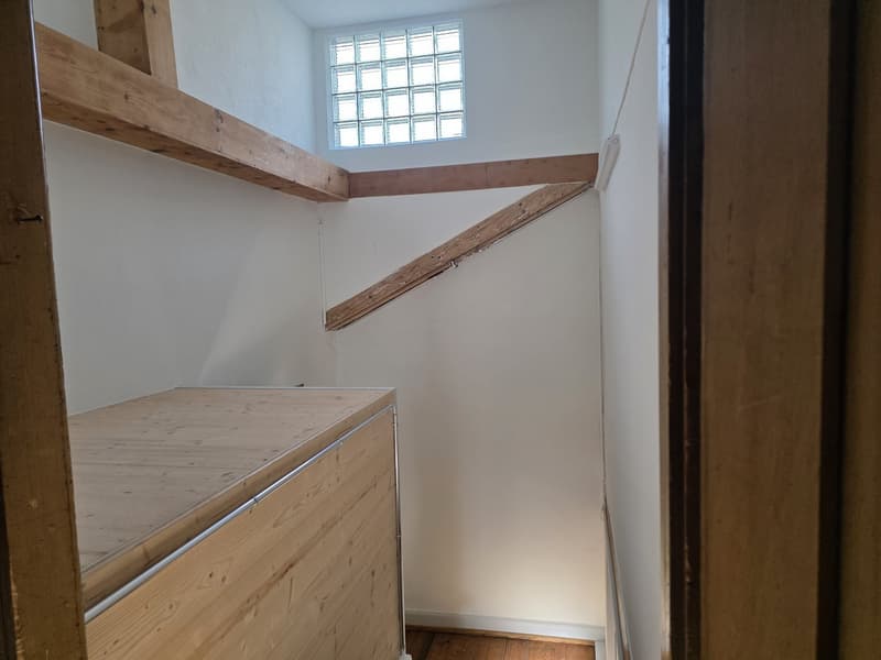 Charmantes 5.5-Zimmer-Reihenhaus an ruhiger - aber zentraler Lage in Ennenda (30)
