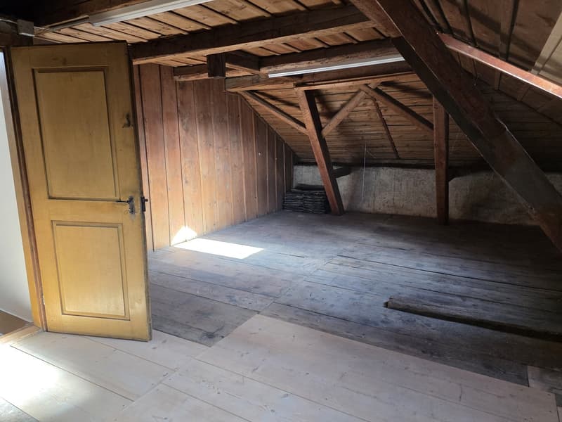 Charmantes 5.5-Zimmer-Reihenhaus an ruhiger - aber zentraler Lage in Ennenda (31)